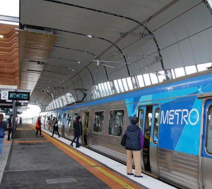 process fabrication and transport, steel fabrication for transport, steel fab for metro station Melbourne, photo of Clayton metro station