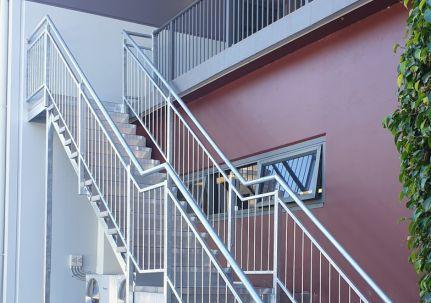 steel stairs, stainless steel stairs, mezzanine stairs Melbourne, Melbourne stairs for Mezzanine floors